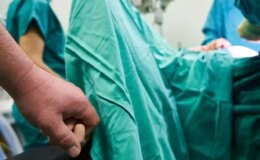 Doktor ve eşi dahil 12 kişi için gözaltı kararı! Suçlama yüz kızartıcı
