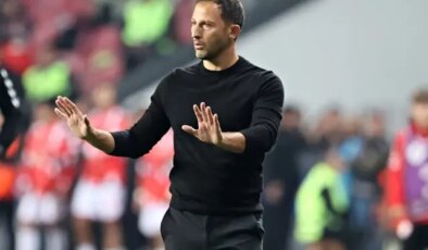 Domenico Tedesco: Bir puandan mutlu olmamız gerekiyor