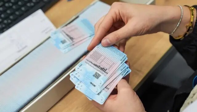 Ehliyet yenilemede son tarih yaklaşıyor! Ücret 15 TL’den 7.500 TL’ye çıkıyor