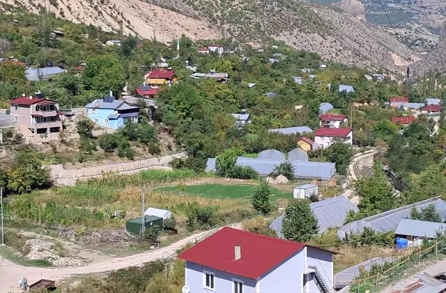 Halk sandık başına gitti! Bir köy, o ilçeye dahil olmayı reddetti