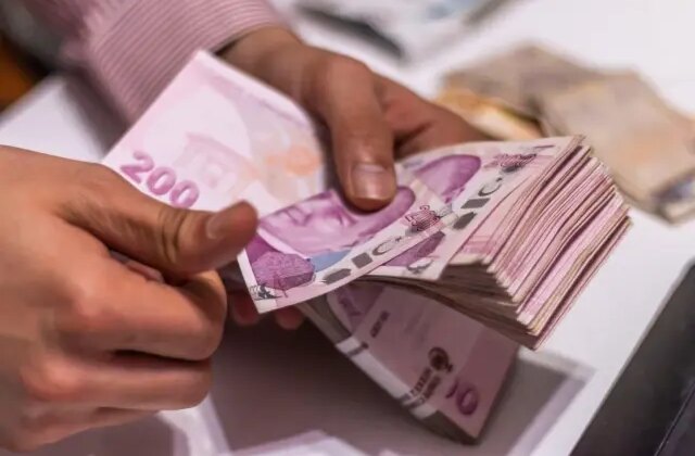 Emeklilik yaşı değişiyor mu? Nihat Zeybekçi’den çok konuşulacak çıkış
