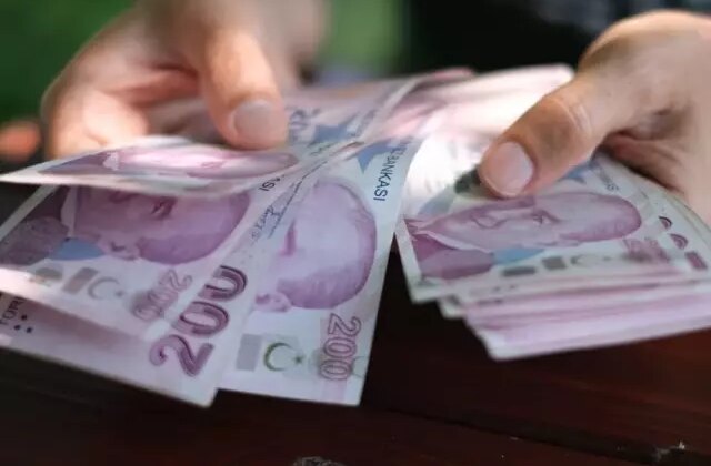 Emeklilikte ezberler bozuldu: Bir günle 17 yıl kaybedebilirsiniz 1 Emeklilikte ezberler bozuldu: Bir günle 17 yıl kaybedebilirsiniz
