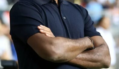 Endonezya’da Patrick Kluivert ile yollar ayrıldı