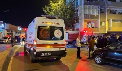 Esenler’de 5 katlı binada yangın: 15 kişi dumandan etkilendi