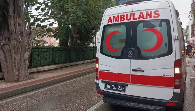 Suya kattığı korkunç maddeyle intihara kalkıştı