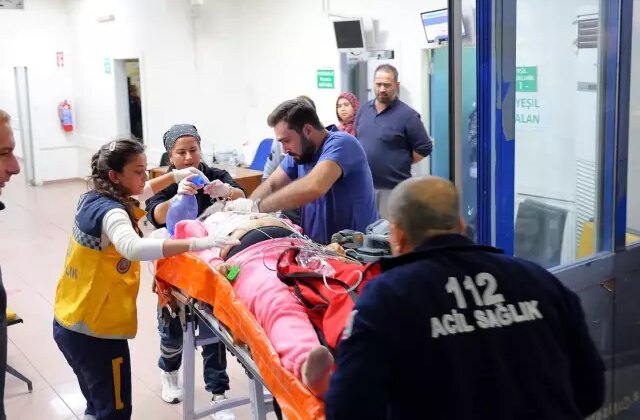 Eski eşini, kayınvalidesini öldürüp üvey kızını yaraladıktan sonra intihara kalkıştı