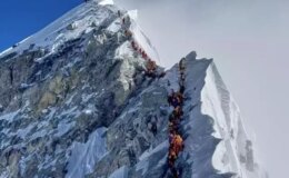 Everest’te kabusu yaşamışlardı! Mahsur kalanlar 1000 kişi ile ilgili yeni gelişme