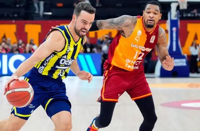 Fenerbahçe Beko, ezeli rakibi Galatasaray MCT Technic’i deplasmanda devirdi