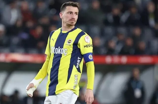 Fenerbahçe’de bir kötü haber de Mert Hakan’a