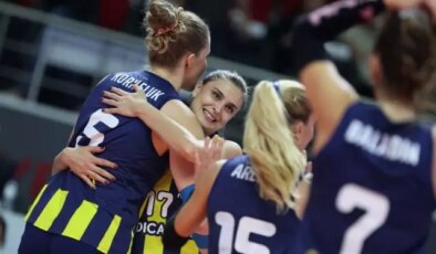 Fenerbahçe Medicana, Vodafone Sultanlar Ligi’nde Beşiktaş Ayos’a set vermedi