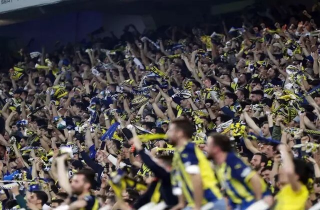 Fenerbahçe’nin yıldızının dün gece yaptıkları olay oldu