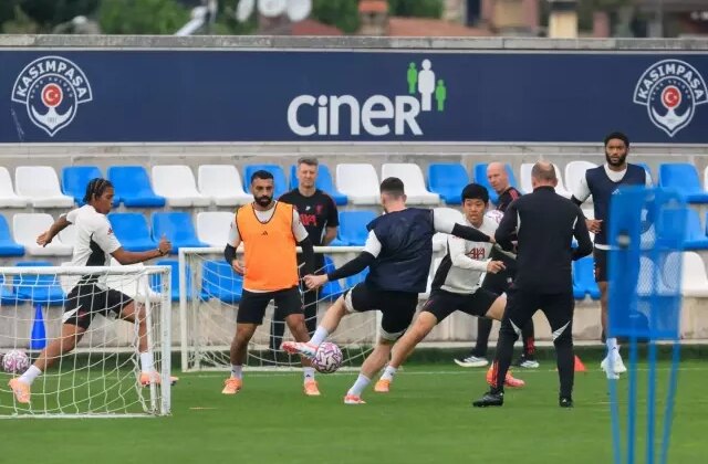 Galatasaray’a yenilen Liverpool soluğu Kasımpaşa tesislerinde aldı