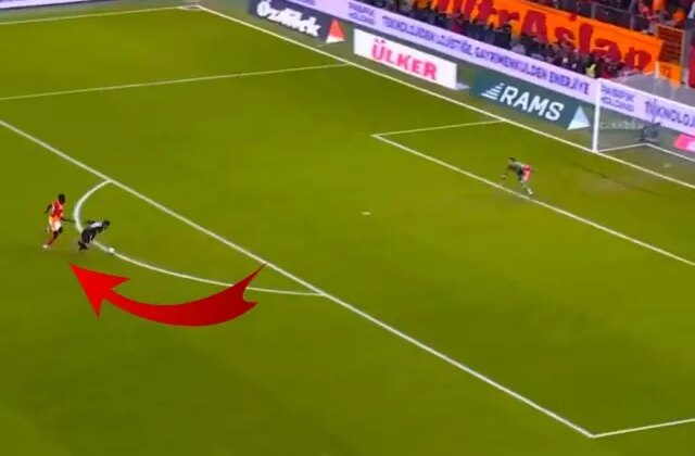 Galatasaray’a şok üstüne şok! Direkt kırmızı yedi