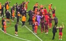 Galatasaray taraftarını ikiye bölen görüntü