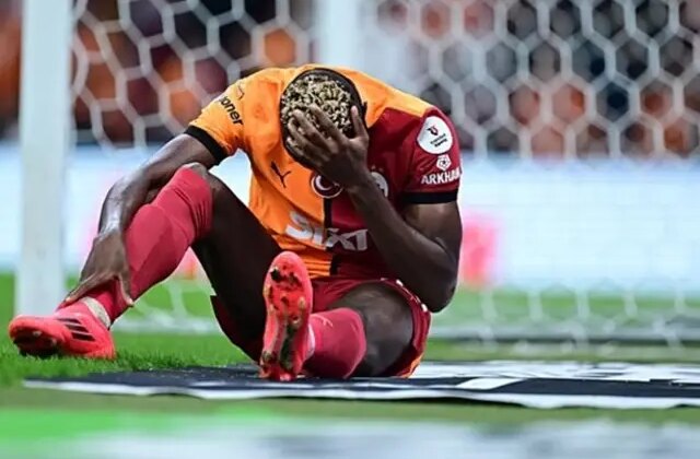 Galatasaray taraftarının yüreğini ağzına getiren Osimhen fotoğrafı