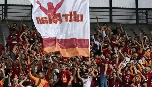 Galatasaray taraftarlarından UEFA’ya tepki