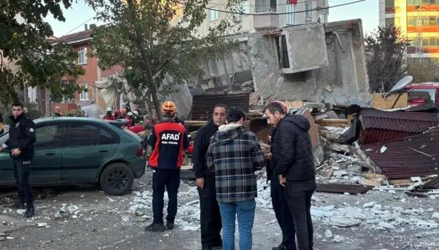 Gebze’de çöken binanın eski hali ortaya çıktı