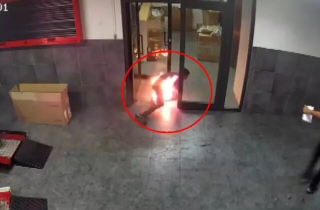 Görüntü Türkiye’den: 16 yaşındaki çocuk, 15 yaşındaki iş arkadaşını ateşe verdi