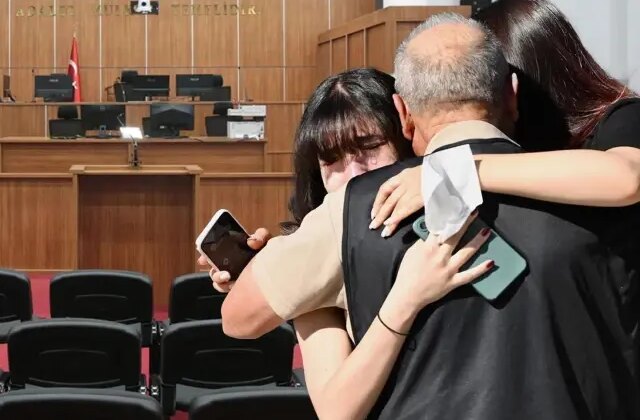 Hakim anne “Her şeyi saklıyorlar” dedi, gözyaşı döken ailelerin sesi salonu inletti