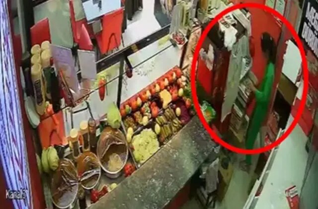 Küçük çocuğa dükkandaki kasadan 3 bin lira çaldırdılar