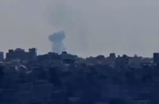 İsrail savaş uçakları Gazze’yi vurdu