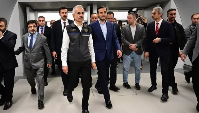 İstanbul’a yeni metro hattı! Bakan Uraloğlu seferlerin başlayacağı tarihi verdi
