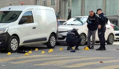 Kağıthane’de sokak ortasında cinayet: Genç kadın kurşun yağmuruna tutuldu
