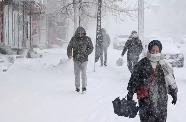 Kar yağışı geliyor! Meteoroloji uzmanı illeri tek tek saydı