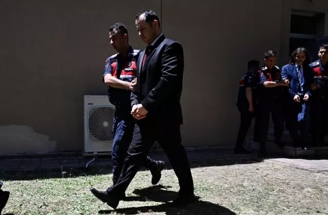 Kartalkaya davasında Bolu Belediye Başkan Yardımcısı Sedat Gülener'e çifte ceza 1 Kartalkaya davasında Bolu Belediye Başkan Yardımcısı Sedat Gülener’e çifte ceza