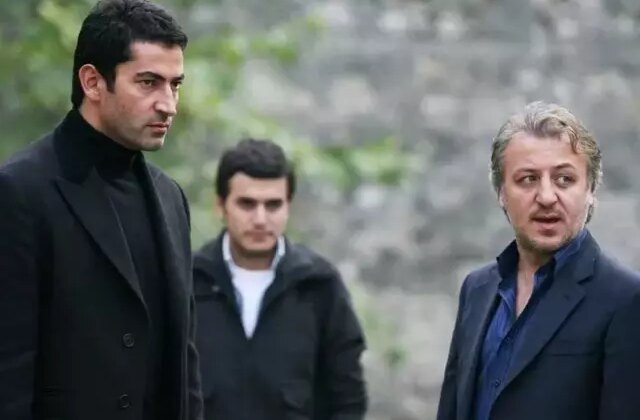 Kenan İmirzalıoğlu’nun “Aile Bir İmtihandır” dizisindeki babası belli oldu