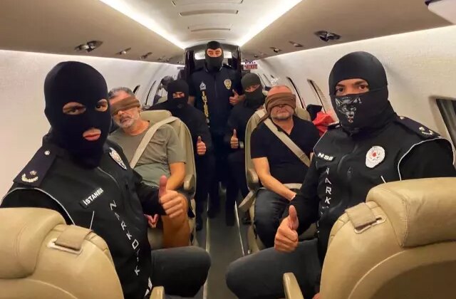 Kırmızı bültenle aranan “Don Vito” lakaplı uyuşturucu baronu Türkiye’ye getirildi