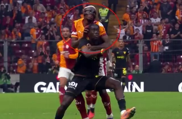 Kırmızı kart mı değil mi? Ünlü yorumcular ülkenin konuştuğu pozisyona son noktayı koydu 1 Kırmızı kart mı değil mi? Ünlü yorumcular ülkenin konuştuğu pozisyona son noktayı koydu