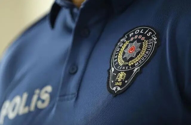 Polis memuru beylik tabancısıyla yaşamına son verdi