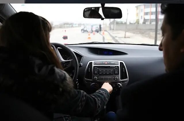 Araç sahiplerine hayati uyarı! 15 Kasım'da başlıyor 1 Araç sahiplerine hayati uyarı! 15 Kasım’da başlıyor