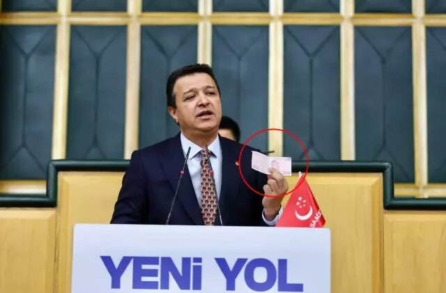 Kürsüye 200 TL’lik banknotla çıkan Arıkan, alabildiği ürünleri sıraladı