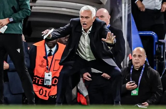 Mourinho’ya Şampiyonlar Ligi’nde eski takımından şok