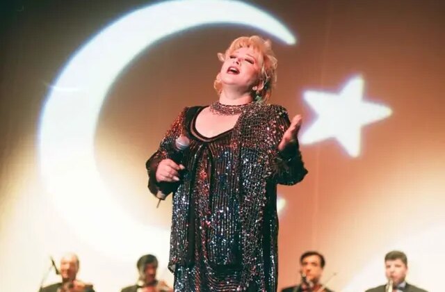 Muazzez Abacı kalp krizi geçirdi! Ünlü sanatçıya stent takıldı