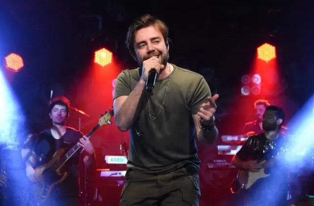 Murat Dalkılıç, yeni şarkısını her yerden kaldırdı! Sebebini ilk kez açıkladı