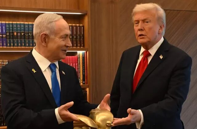 Netanyahu’dan Trump’a dikkat çeken hediye