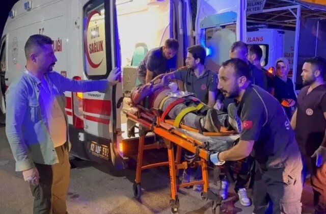 Otomobil şarampole yuvarlandı! İki ağır yaralı var