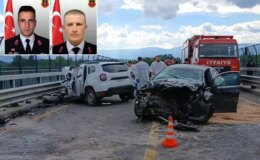 Otomobiller kafa kafaya çarpıştı, 2 jandarma şehit oldu