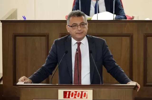 Resmi olmayan sonuçlara göre ipi göğüsledi! KKTC’nin yeni cumhurbaşkanı kimdir?