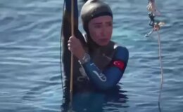 Şahika Ercümen’den Gazze’ye destek: 107 metrelik tarihi dalış