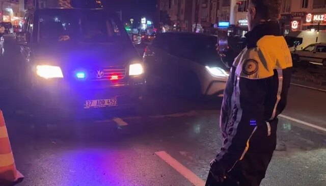 Sahte çakarlı araçla karakola gitti! Üstelik ehliyetsiz