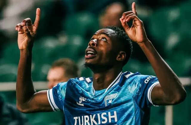 Samsunspor’dan 27 yıl sonra tarihi galibiyet