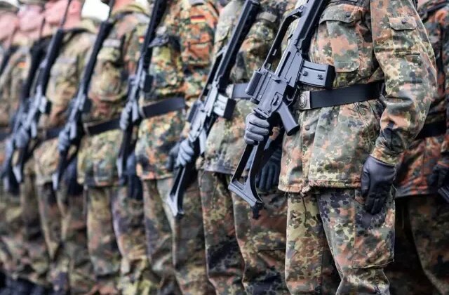 Savaş hazırlığı mı? Teyakkuza geçen Avrupa ülkesi asker sayısını 2 katına çıkarıyor