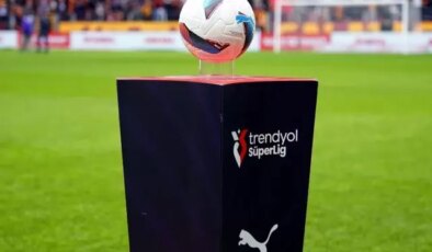 Süper Lig’de flaş ayrılık! Takımı geçen sene şampiyon yapan hocayla yollar ayrıldı