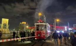 Taksim tramvayında korkutan yangın