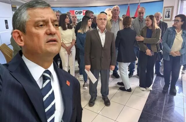 Tunceli’de CHP yönetimi kendilerini partiye kilitleyip nöbet başlattı