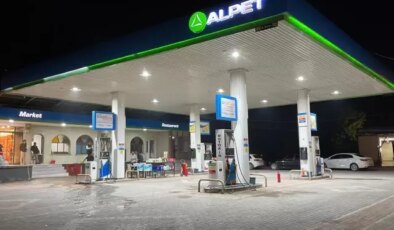 Türkiye’de 300’den fazla istasyonu var! Akaryakıt devi resmen satıldı